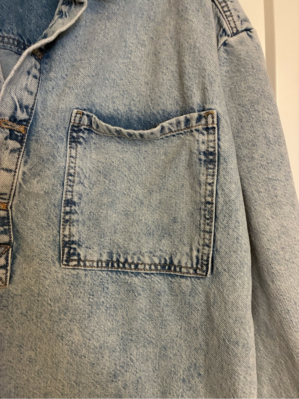 Anthropologie PILCRO Light Wash Denim Pullover Shirt 🤩 - Picture 6 of 8
